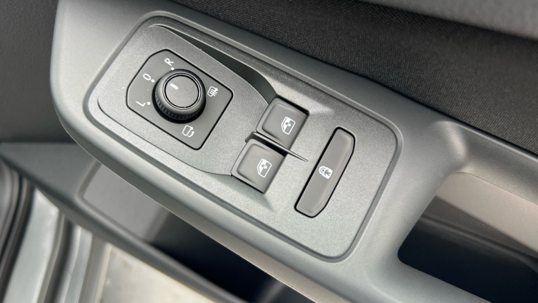 Ford Grand Tourneo Connect 2.0 EcoBlue Titanium 5dr Auto Diesel Estate